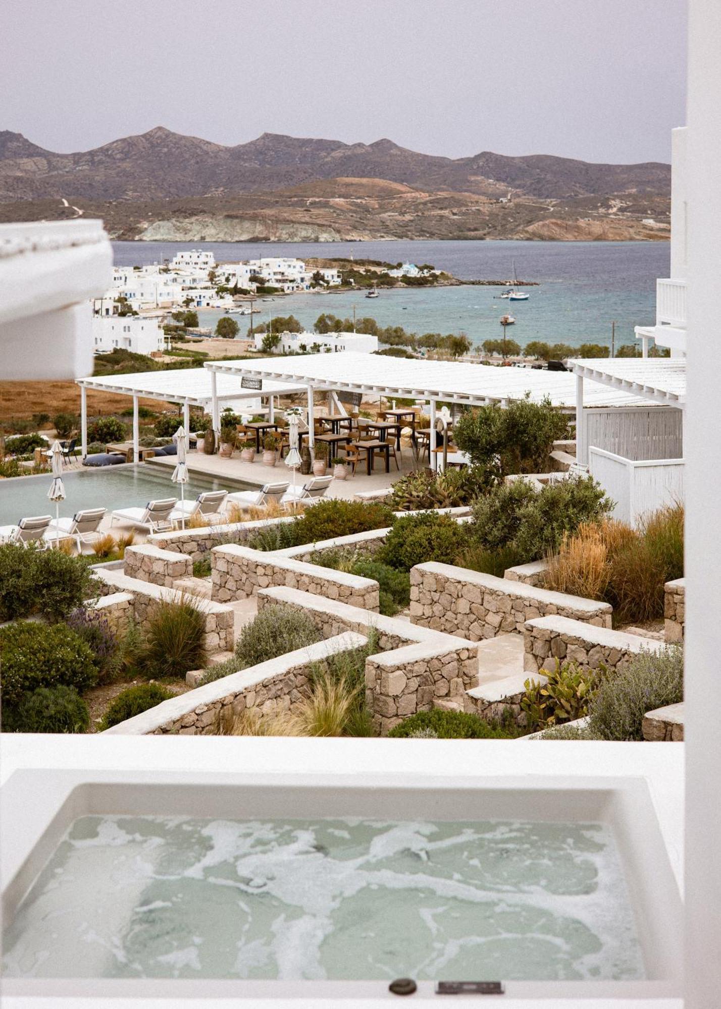פולוניה Milos Breeze Boutique Hotel מראה חיצוני תמונה